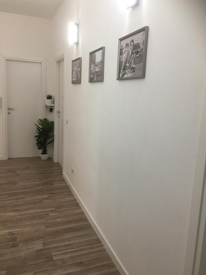 Vmh Vatican Modern House ローマ エクステリア 写真
