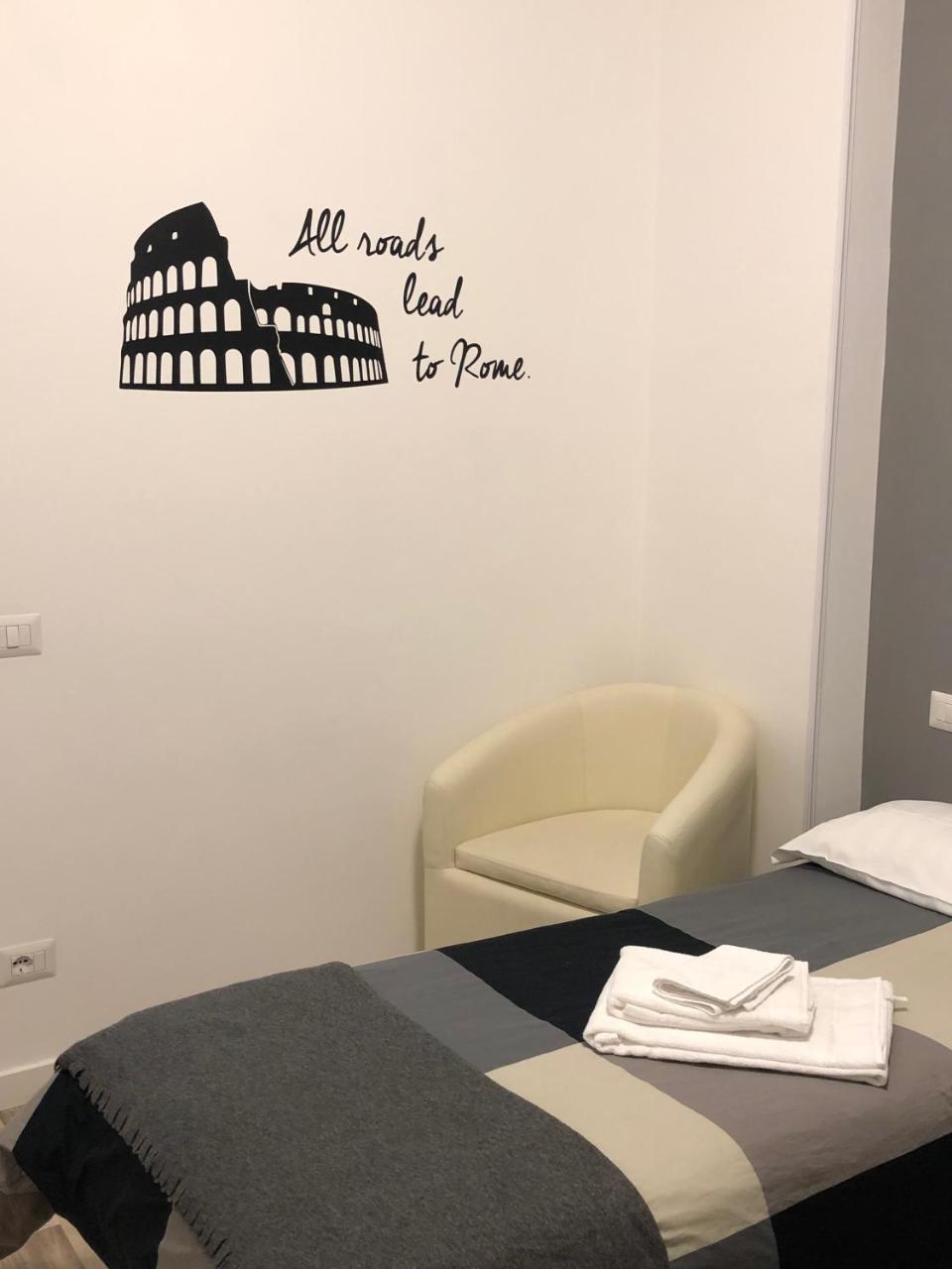 Vmh Vatican Modern House ローマ エクステリア 写真
