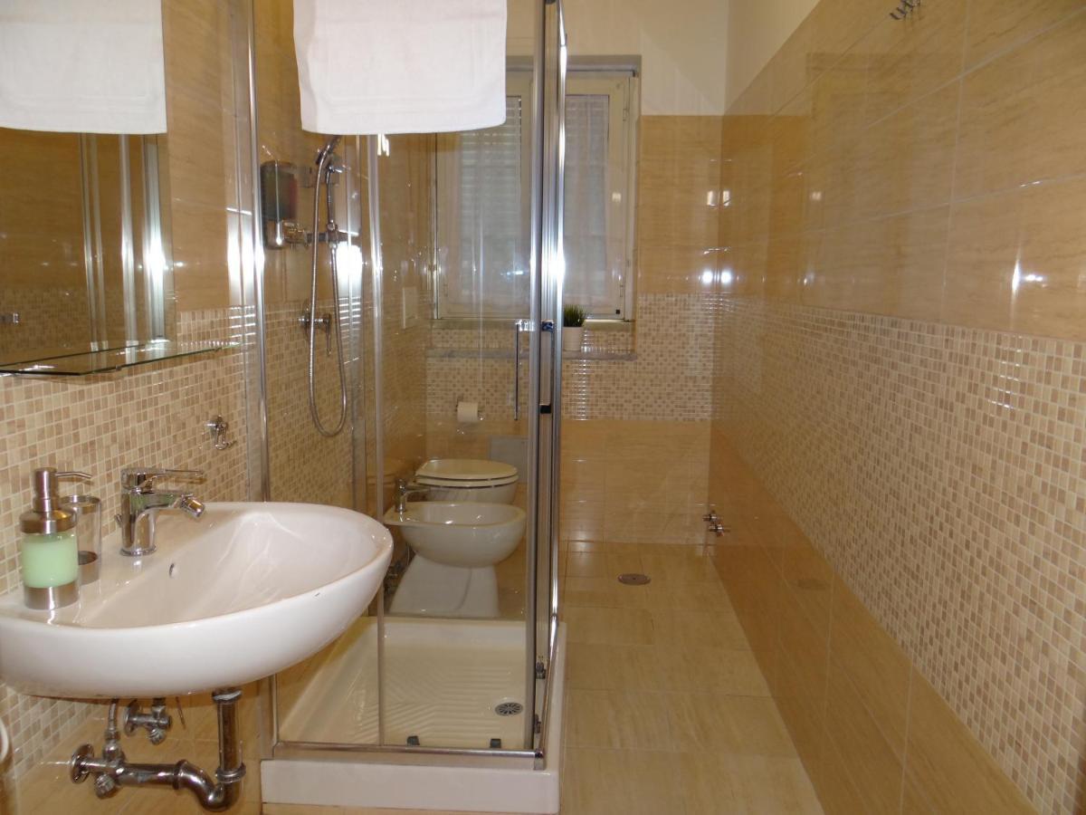 Vmh Vatican Modern House ローマ エクステリア 写真